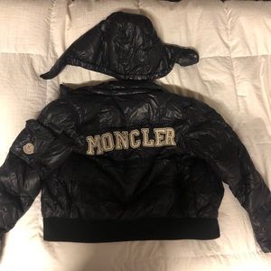 Moncler Jacket / Puffer